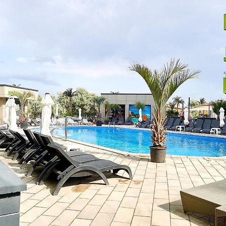 Sophie Apartment Spa N Pool Beach Resort Năvodari المظهر الخارجي الصورة