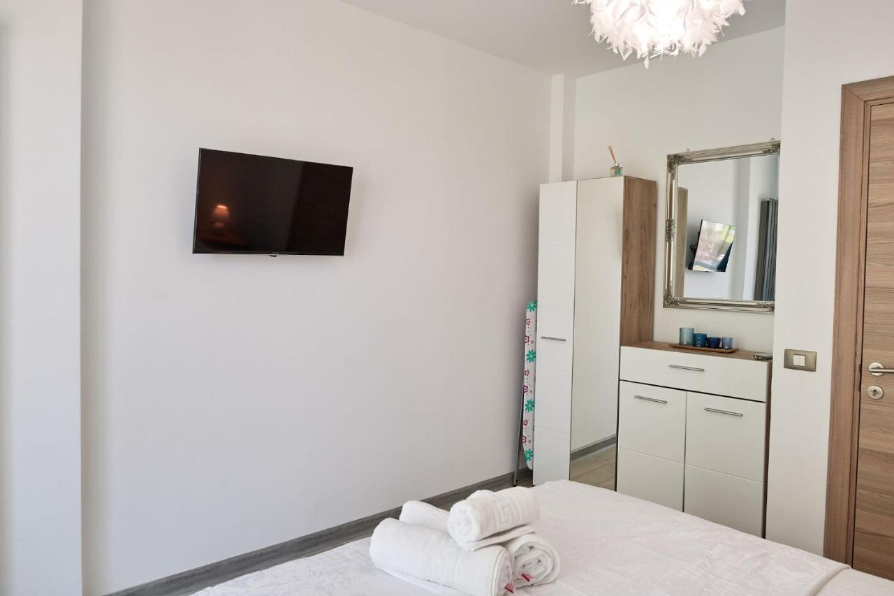 Sophie Apartment Spa N Pool Beach Resort Năvodari المظهر الخارجي الصورة