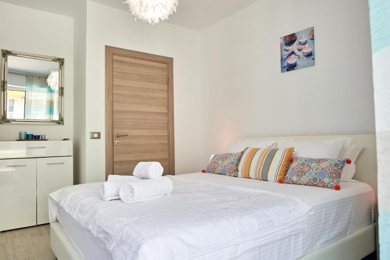 Sophie Apartment Spa N Pool Beach Resort Năvodari المظهر الخارجي الصورة